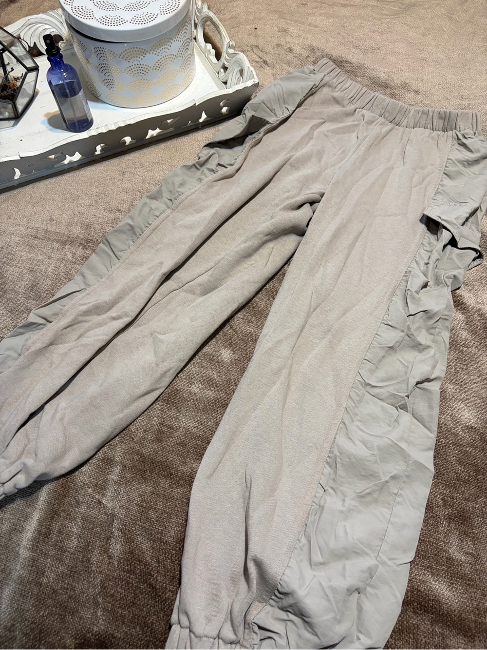 Forever 21 Women’s Elastic Waist Gray Cargo Jogger Pants, Size Small
